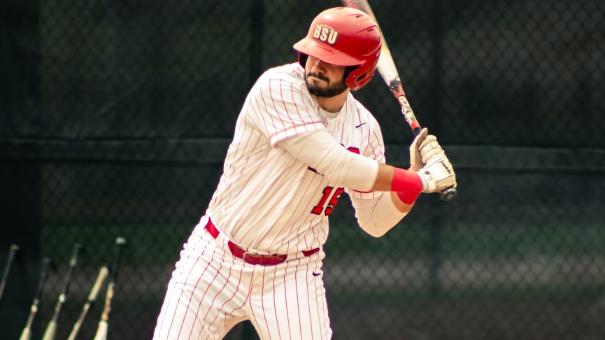 Baseball Splits MASCAC Twinbill with Worcester State