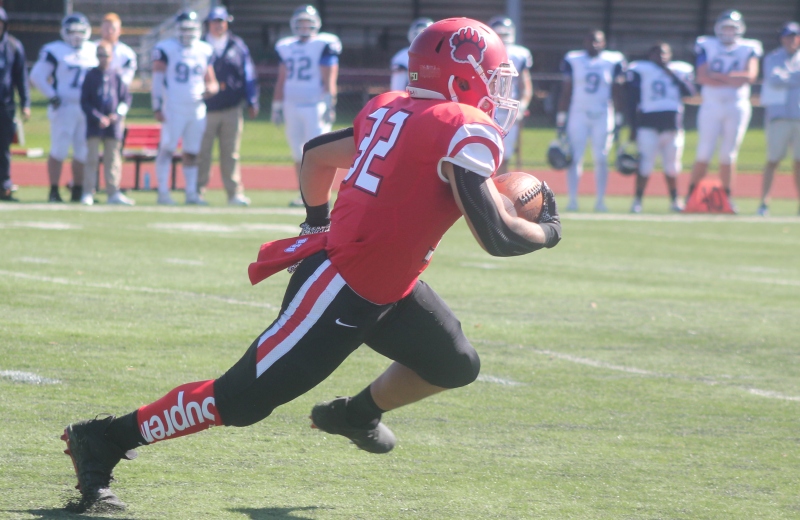 Football Rolls to 41-17 MASCAC Win over Westfield State