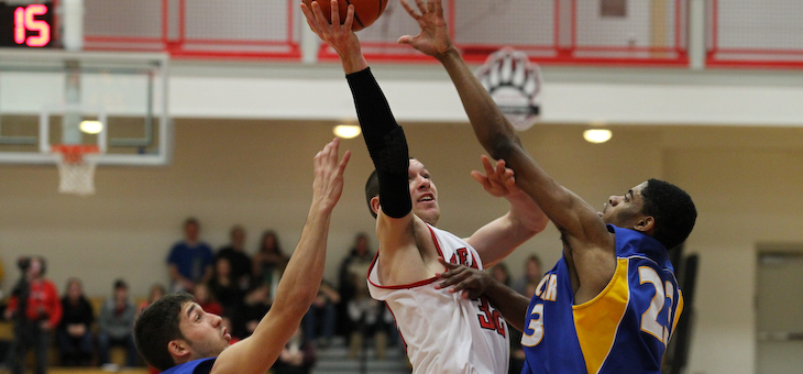 Connor's 25 Points Leads Men's Hoops to 81-71 Triumph over Worcester