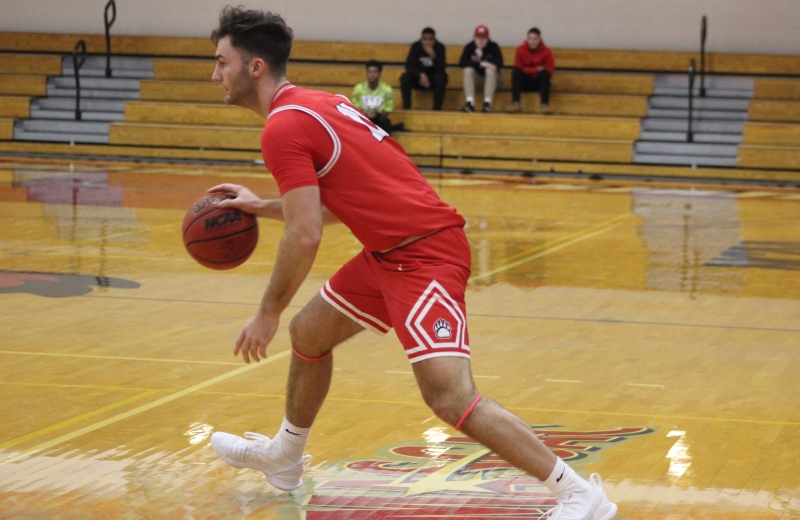 Men's Basketball Falls to Castleton, 73-65, in Cave Classic Consolation Game