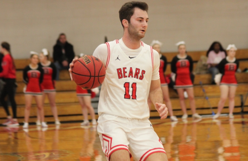 Carney Nets Career-High 35 Points in 89-86 Setback to Newbury