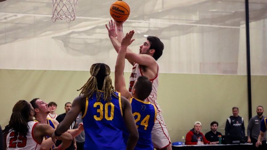 Men's Basketball Drops 75-72 MASCAC Decision to Worcester State