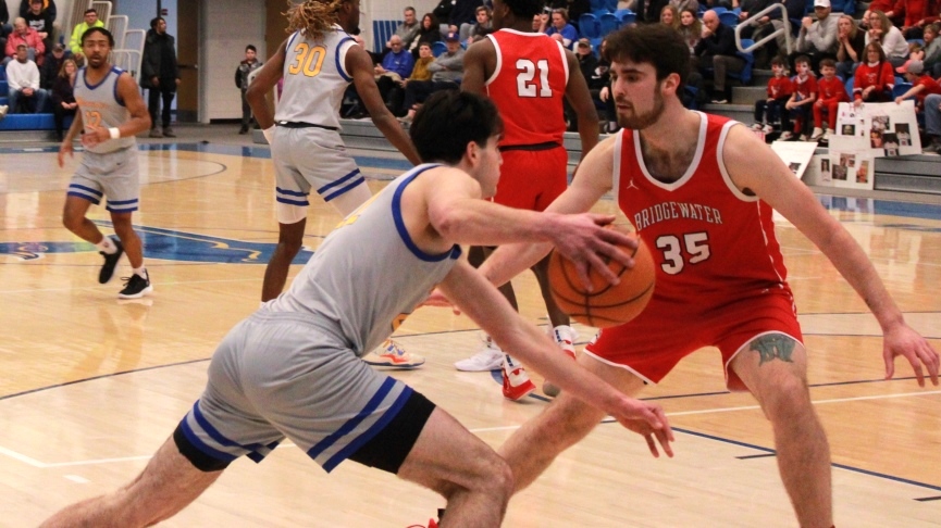 Men's Basketball Falls in OT to Worcester State In MASCAC Title Game, 80-79