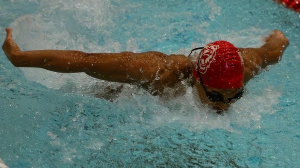 Fowler Breaks Three Marks to Lead Men’s Swimming & Diving at BSU Invitational