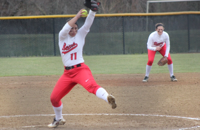 Softball Sweeps RIC in  Non-Conference Twinbill