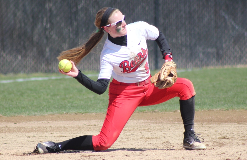 Softball Swept by Worcester State in MASCAC Twinbill