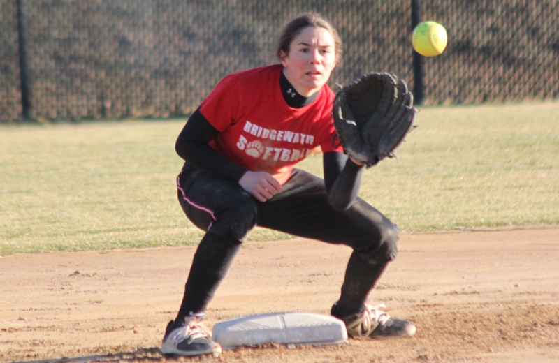 Softball Splits Pair of Games at The Spring Games