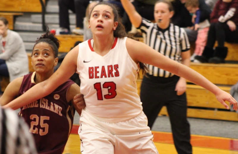 Women's Hoops Falls to Bridgewater College, 57-52, at Land of Magic Classic