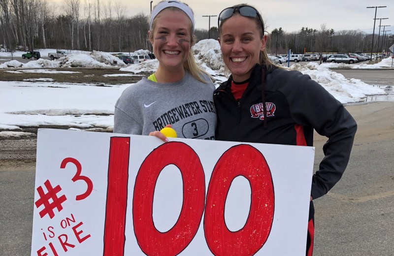 Ettridge Notches 100th Career Goal as Women's Lax Posts 10-9 Win over UNE