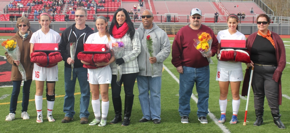 Women's Soccer Battles Worcester State to 1-1 Overtime Draw on Senior Day