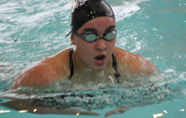 Women's Swimming & Diving Falls to Roger Williams, 175-46