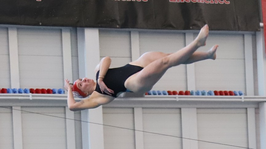 Simard Places 7th on Three-Meter Board at NCAA Regional Diving Championships