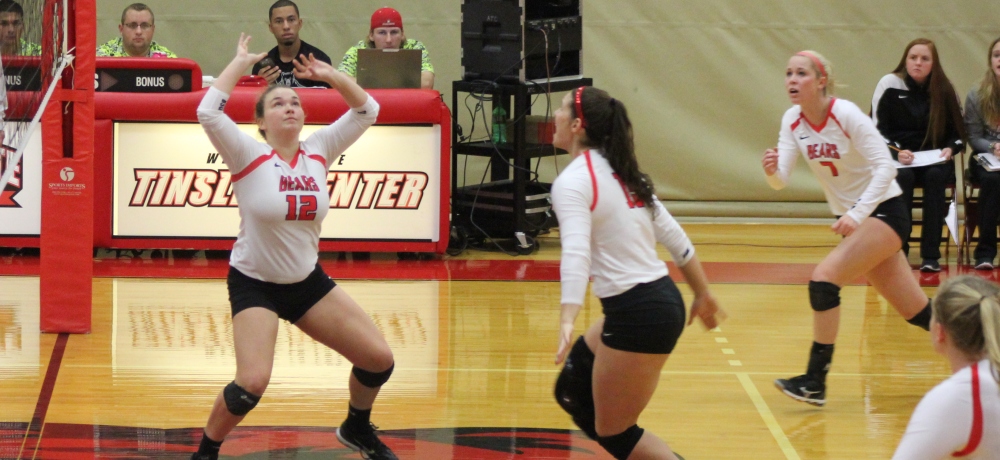 Volleyball Advances to MASCAC Semifinals with 3-0 Win over Salem State