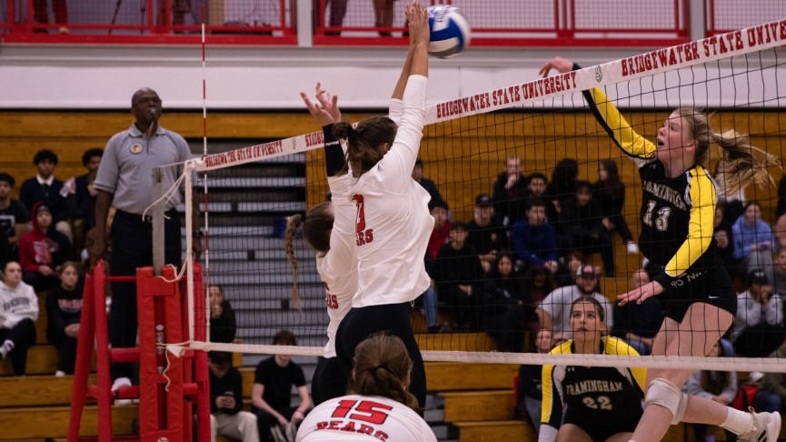 Volleyball Falls to Framingham State in MASCAC Opener, 3-0