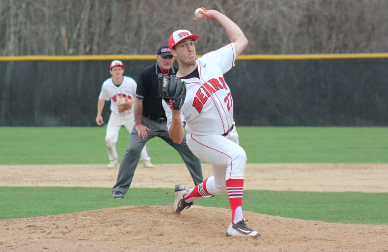 Baseball Splits MASCAC Doubleheader with Fitchburg State