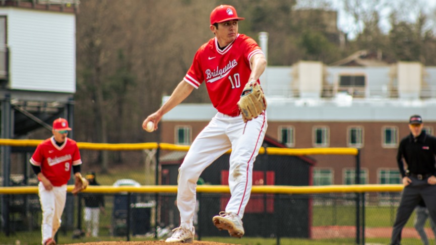 Baseball Sweeps Fitchburg State in MASCAC Twinbill