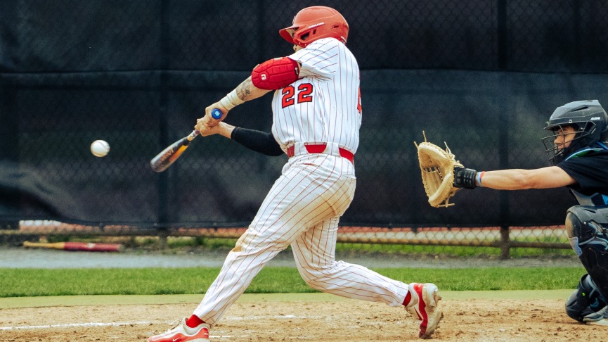 Baseball Splits MASCAC Doubleheader with Worcester State
