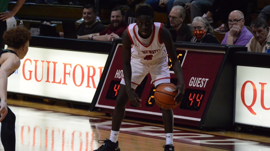 Men's Basketball Falls to Westfield State, 80-73