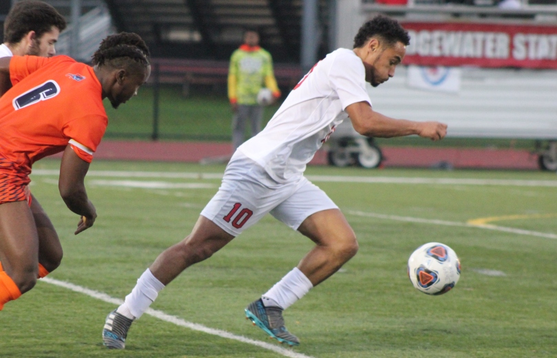 Men's Soccer Edged by Salem State in MASCAC Opener, 2-1