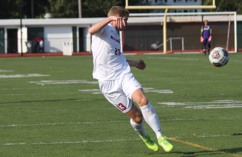 Men's Soccer Opens MASCAC Play with 1-0 Win Over MCLA