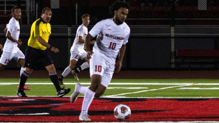 Men's Soccer Falls to UMass Boston, 5-1