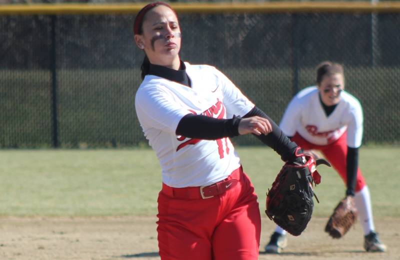Softball Splits Non-Conference Twinbill with Curry