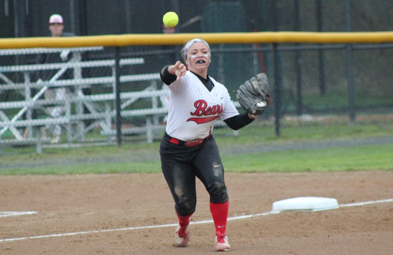 Softball Advances to MASCAC Winner's Bracket Final with 2-0 Win over Fitchburg