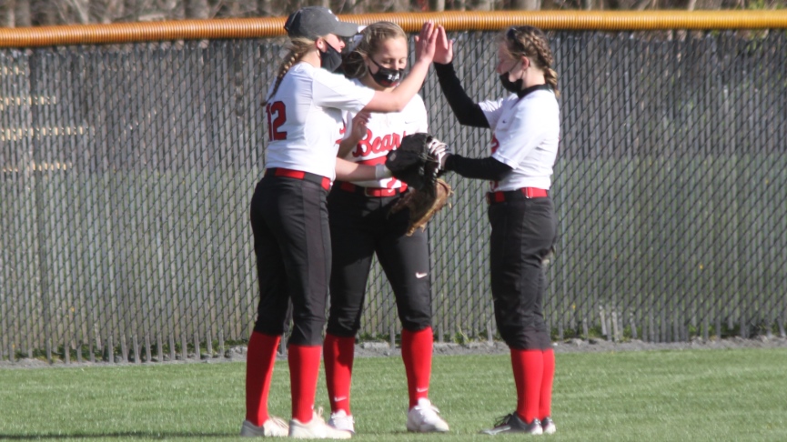 Softball Scores 27 Runs in Sweep of Westfield