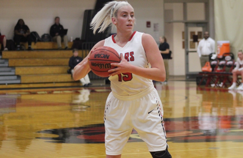 Women's Basketball Rolls to 75-43 Win over Wentworth