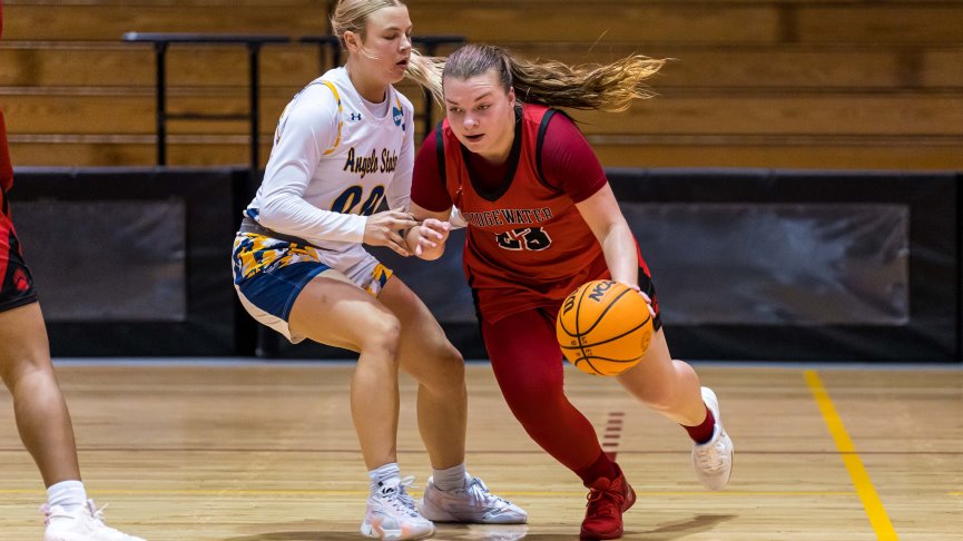 Women's Basketball Falls to D2 Angelo State, 88-79, at the Big Island Classic