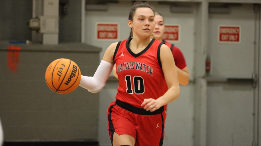 Women's Basketball Remains Unbeaten in MASCAC Play with 66-55 Win Over Worcester