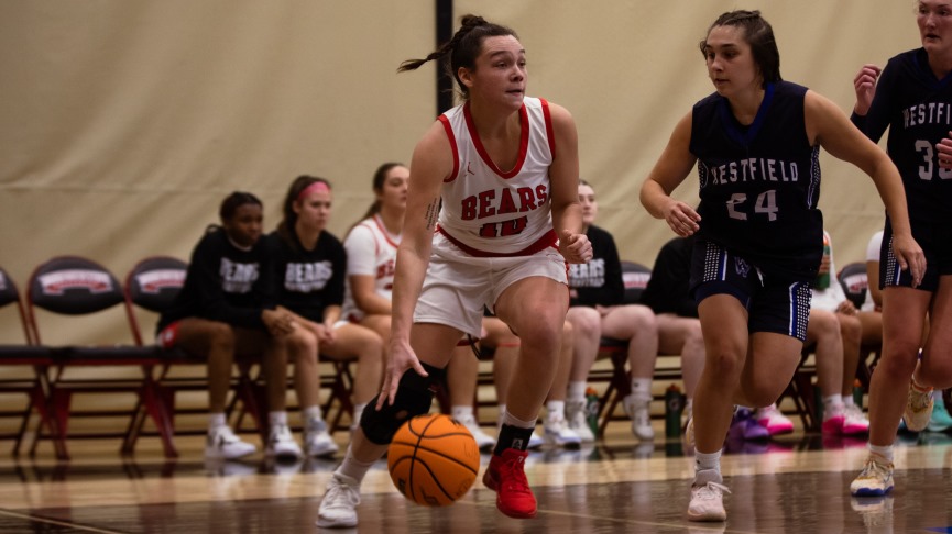 Women's Basketball Holds Off Westfield State, 85-79
