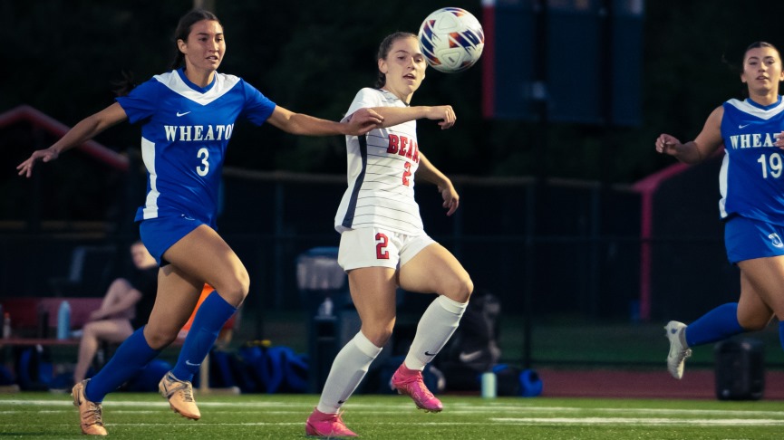 Women's Soccer Battles Wheaton to Scoreless Draw