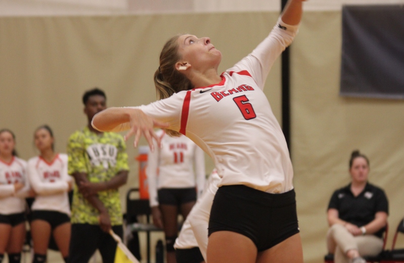 Volleyball Drops Pair of Matches at Plymouth State Tri-Match