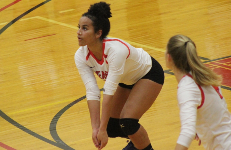 Volleyball Advances to MASCAC Semifinals with 3-0 Win over Salem State.