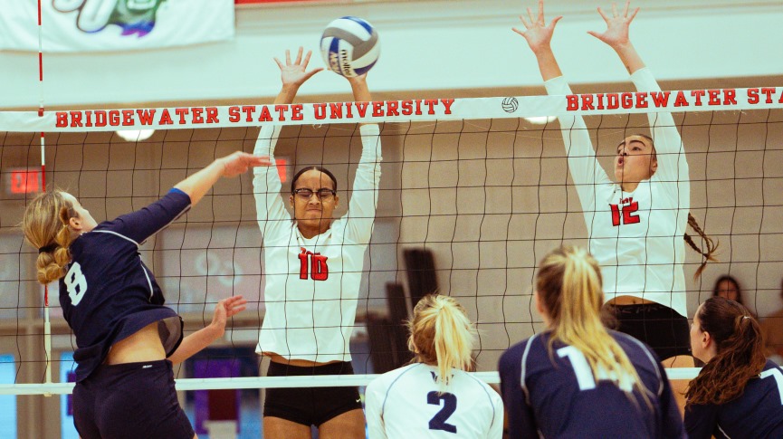 Volleyball Rally Falls Short in 3-2 Setback to Westfield State