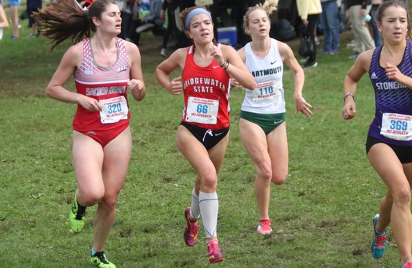 Women's Cross Country Places 8th at UMD Invitational