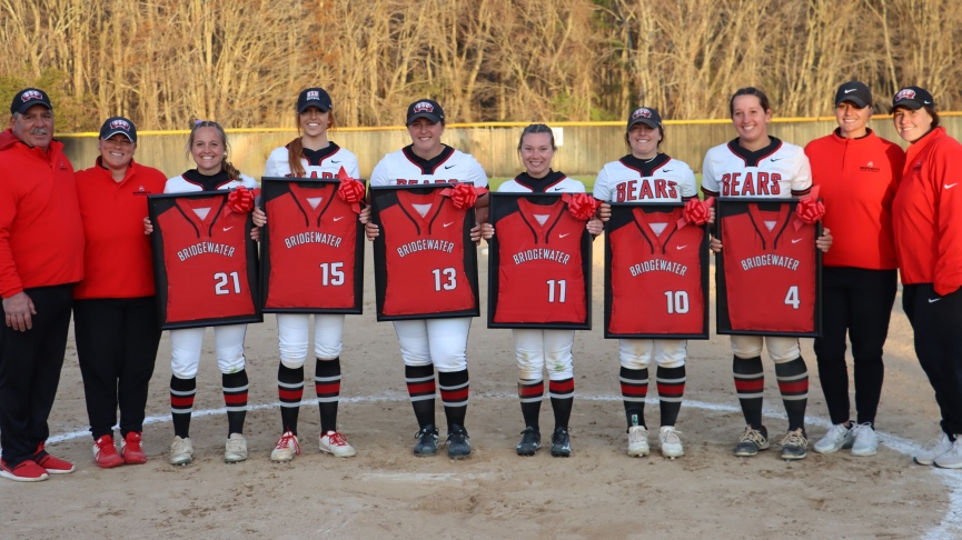 Softball Wraps Up MASCAC Regular Season Title with Senior Day Sweep of Worcester State
