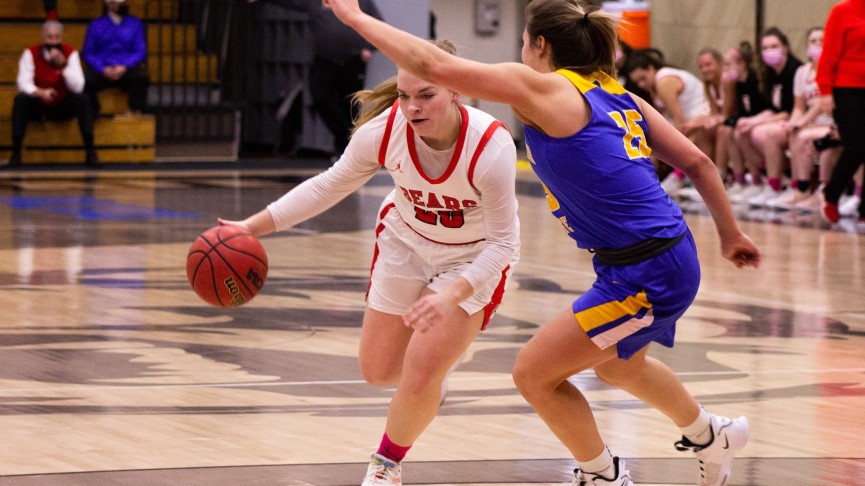 Women's Basketball Downs Worcester State for Sixth Straight Win