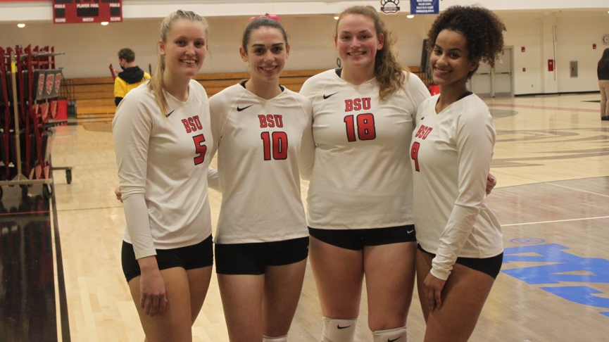 Volleyball Drops 3-1 Decision to MCLA on Senior Day